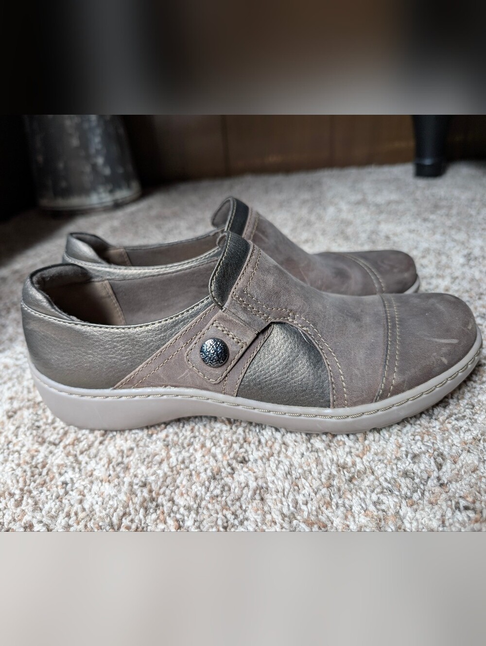 Clarks Cora Poppy Leather Slip-On Shoes In Taupe/Brown And Bronze NWOB